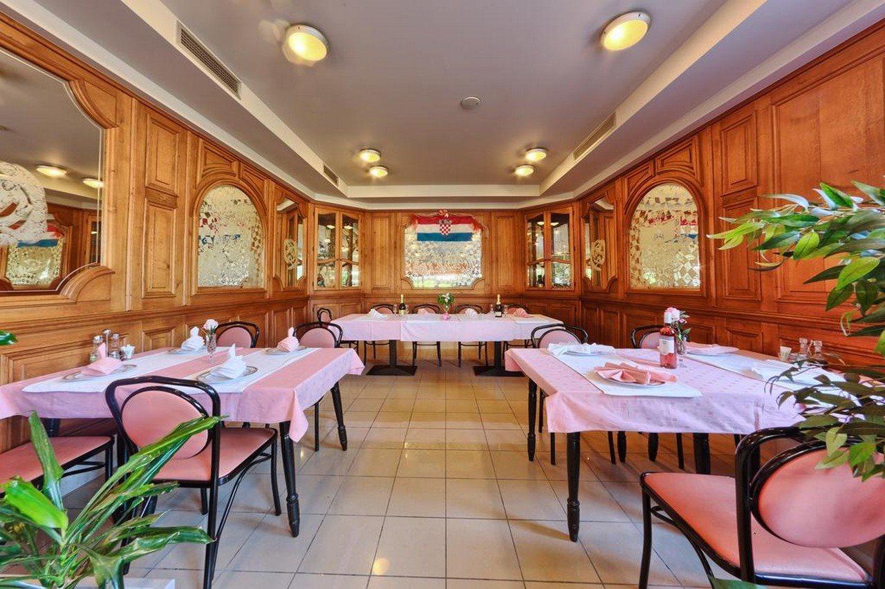 Hotel Trogirski Dvori Экстерьер фото