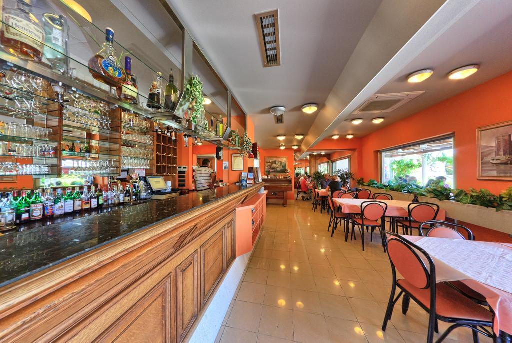 Hotel Trogirski Dvori Экстерьер фото