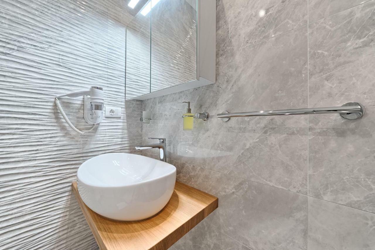 Hotel Trogirski Dvori Экстерьер фото
